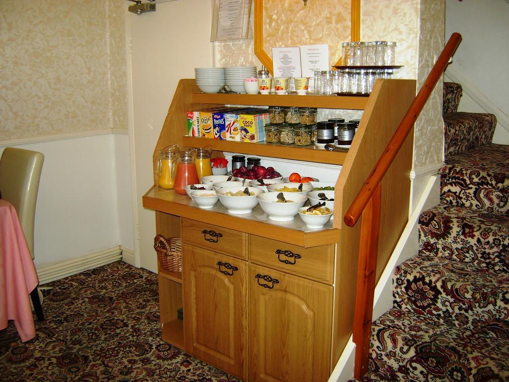 Hotel The Wharncliffe à Scarborough Extérieur photo