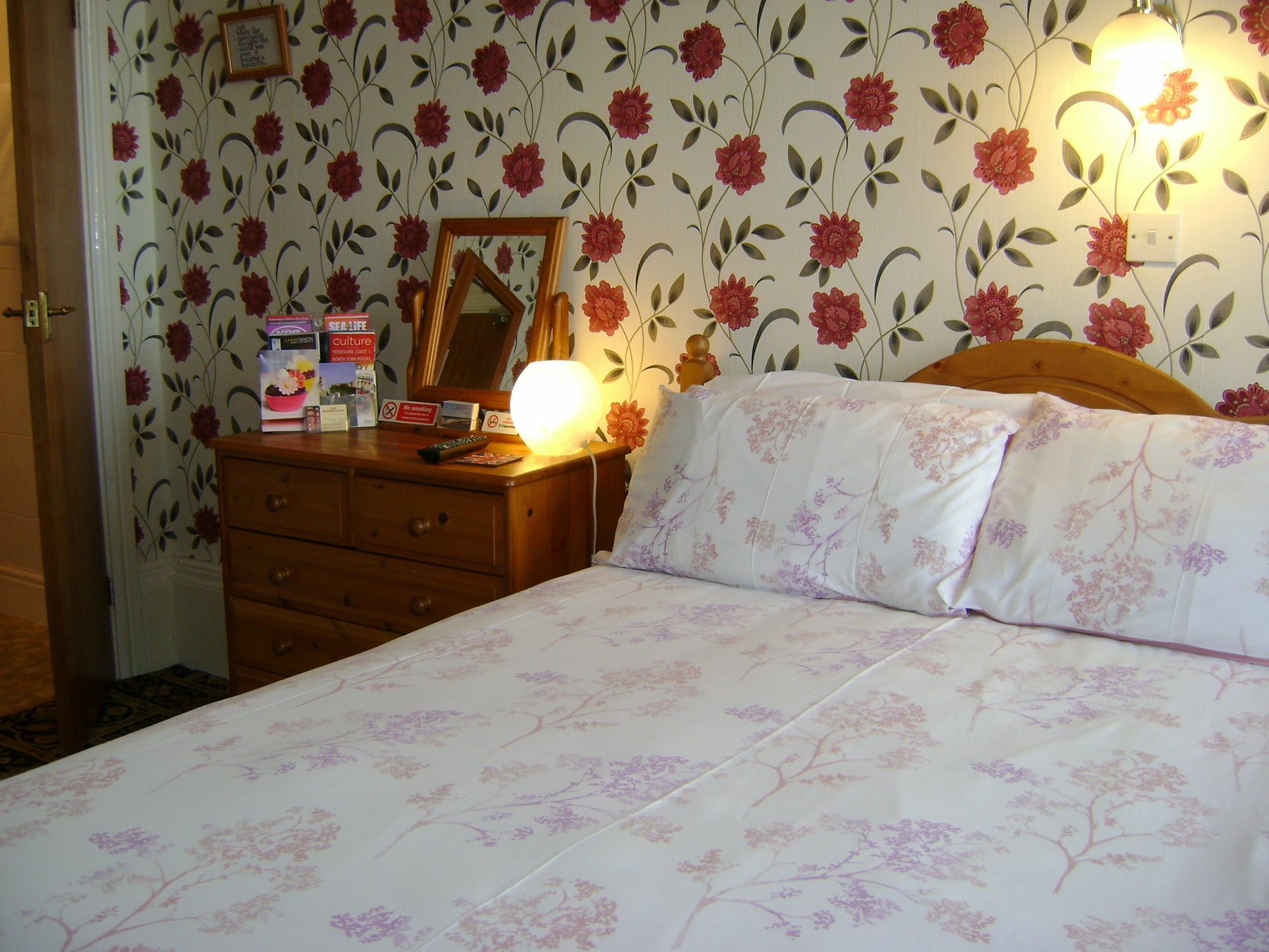 Hotel The Wharncliffe à Scarborough Extérieur photo