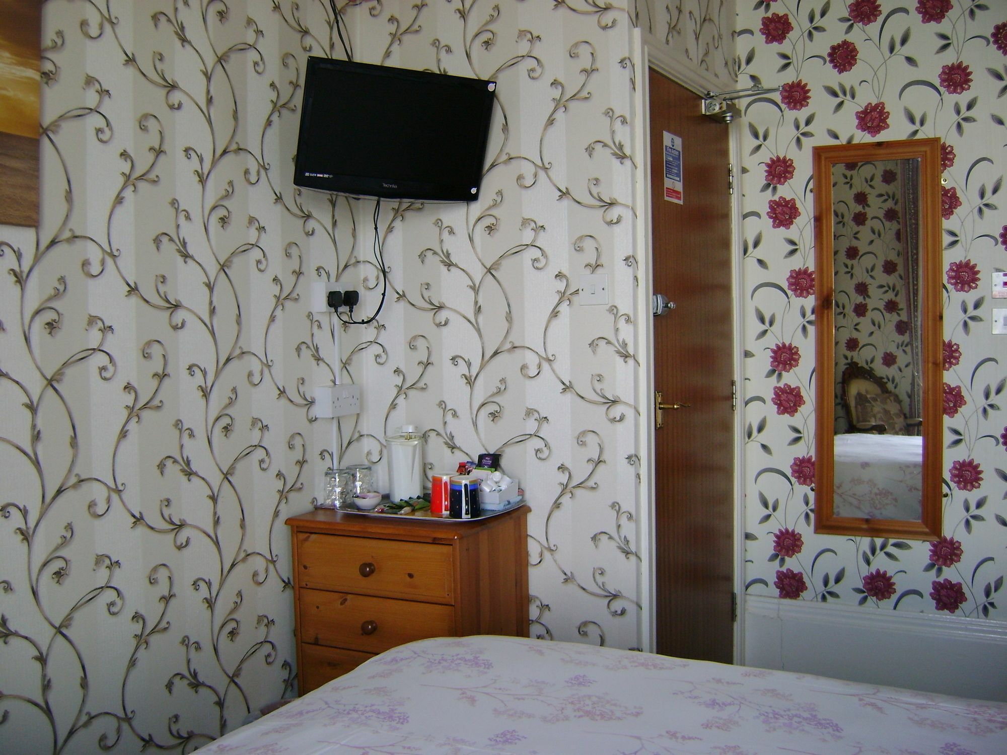 Hotel The Wharncliffe à Scarborough Extérieur photo